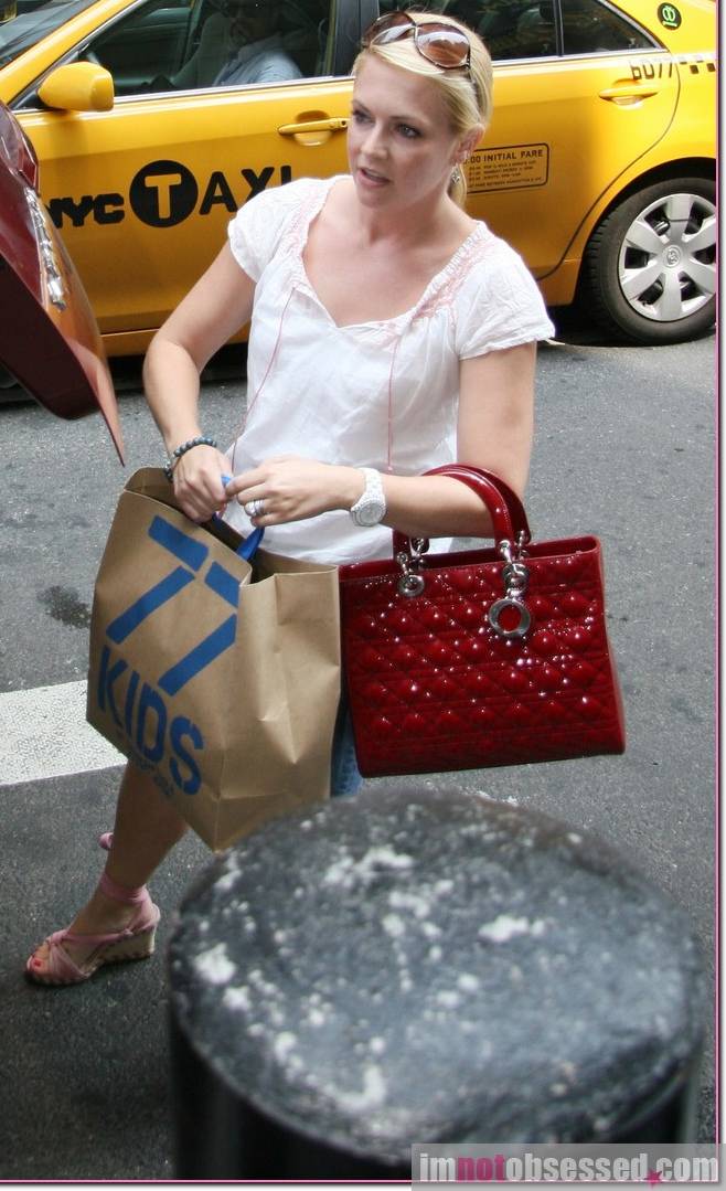 lady dior bag celebrities